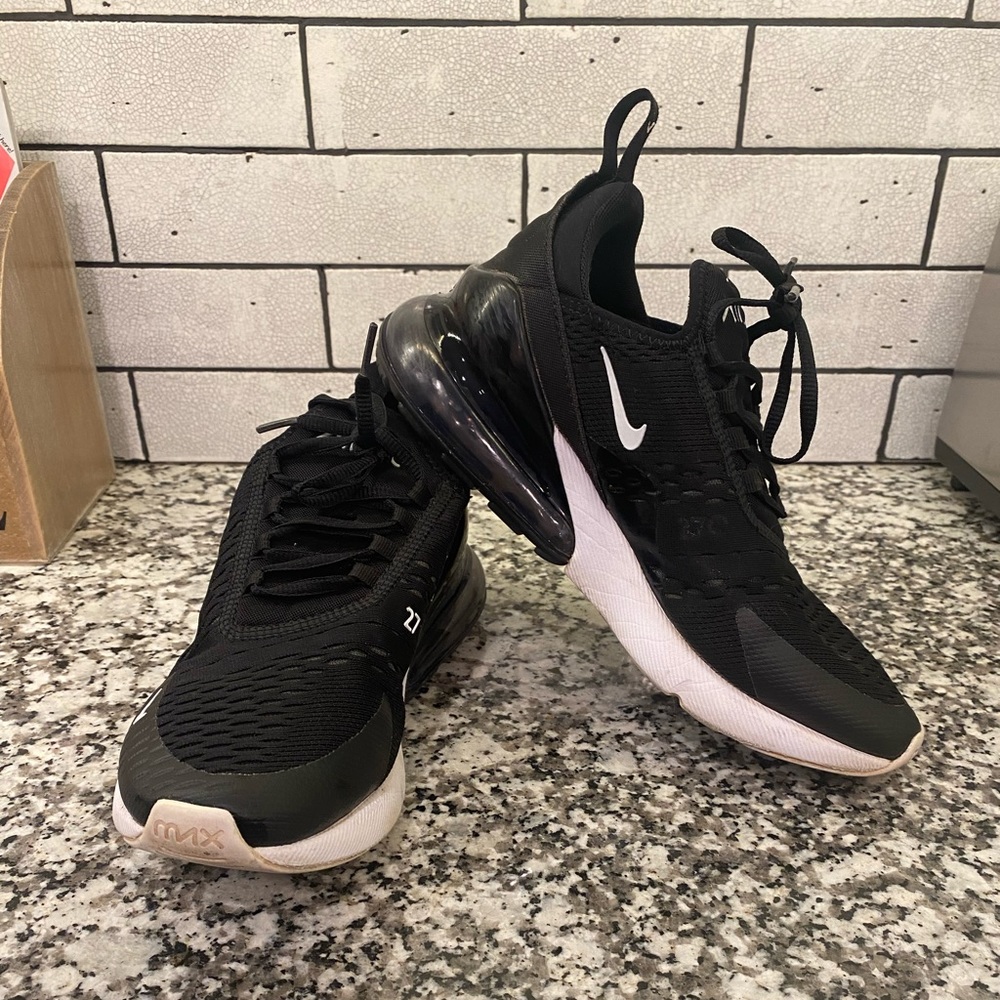 NIKE Air Max 270 women’s athletic shoes